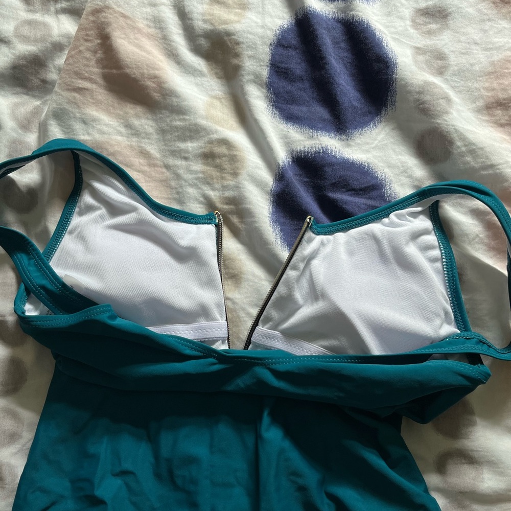 SHEIN one piece swimsuit - Picture 5 of 8